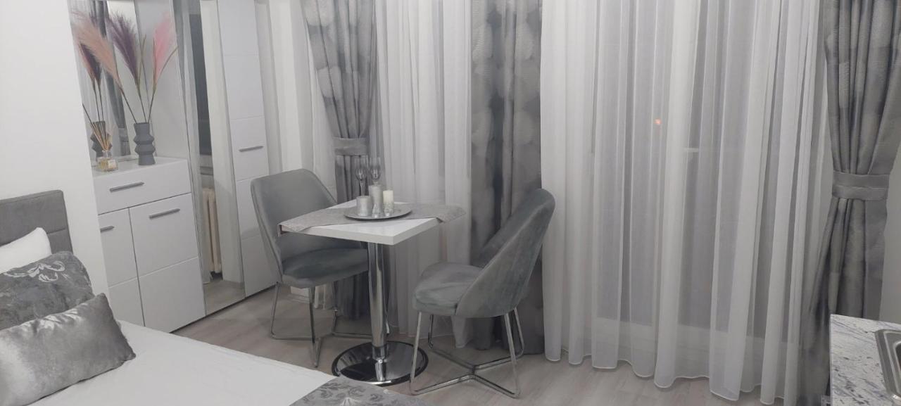 City Lux Apartments Skopje Esterno foto