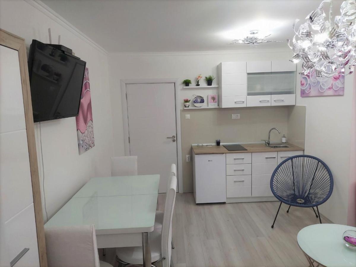 City Lux Apartments Skopje Esterno foto