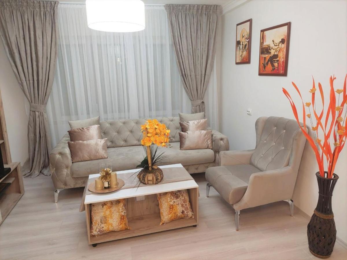 City Lux Apartments Skopje Esterno foto