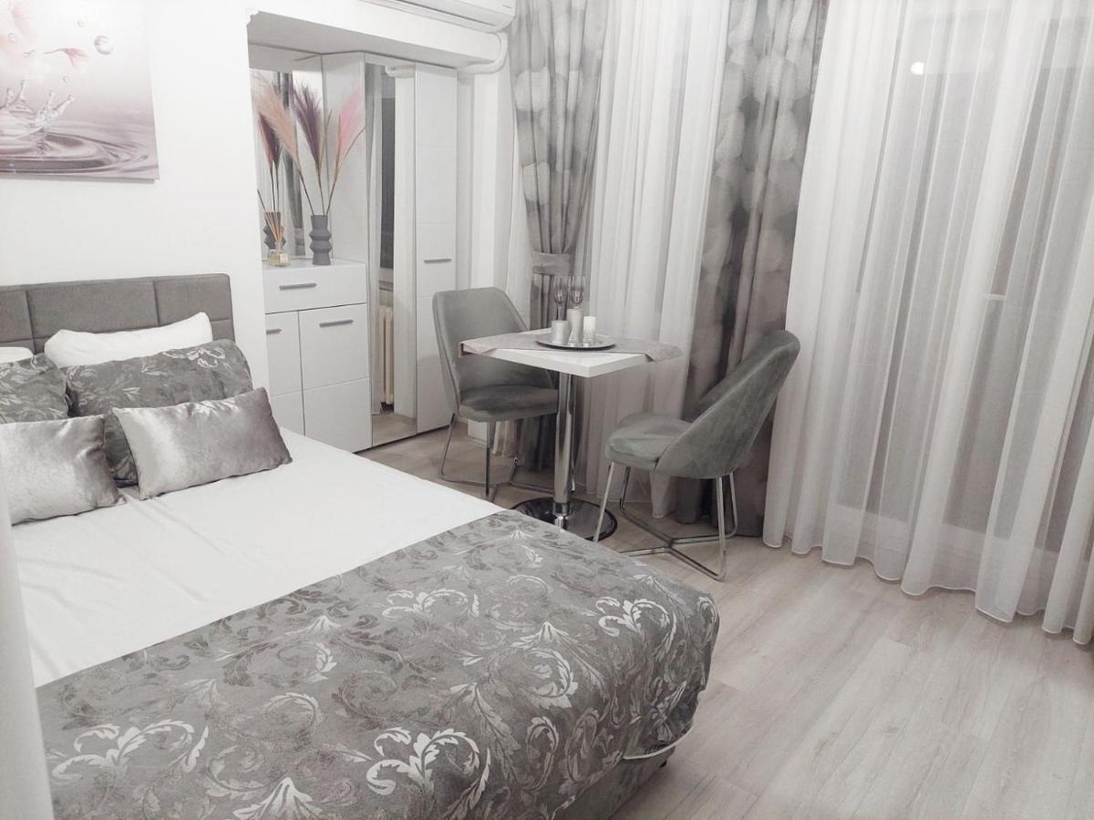 City Lux Apartments Skopje Esterno foto