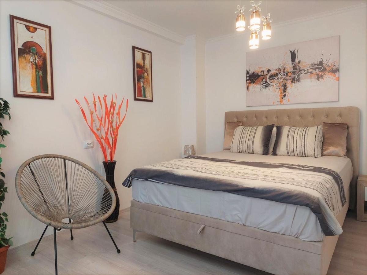 City Lux Apartments Skopje Esterno foto