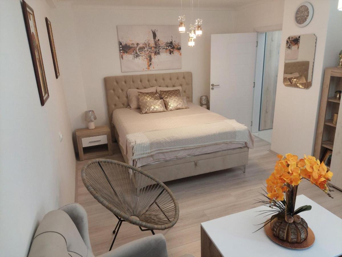 City Lux Apartments Skopje Esterno foto