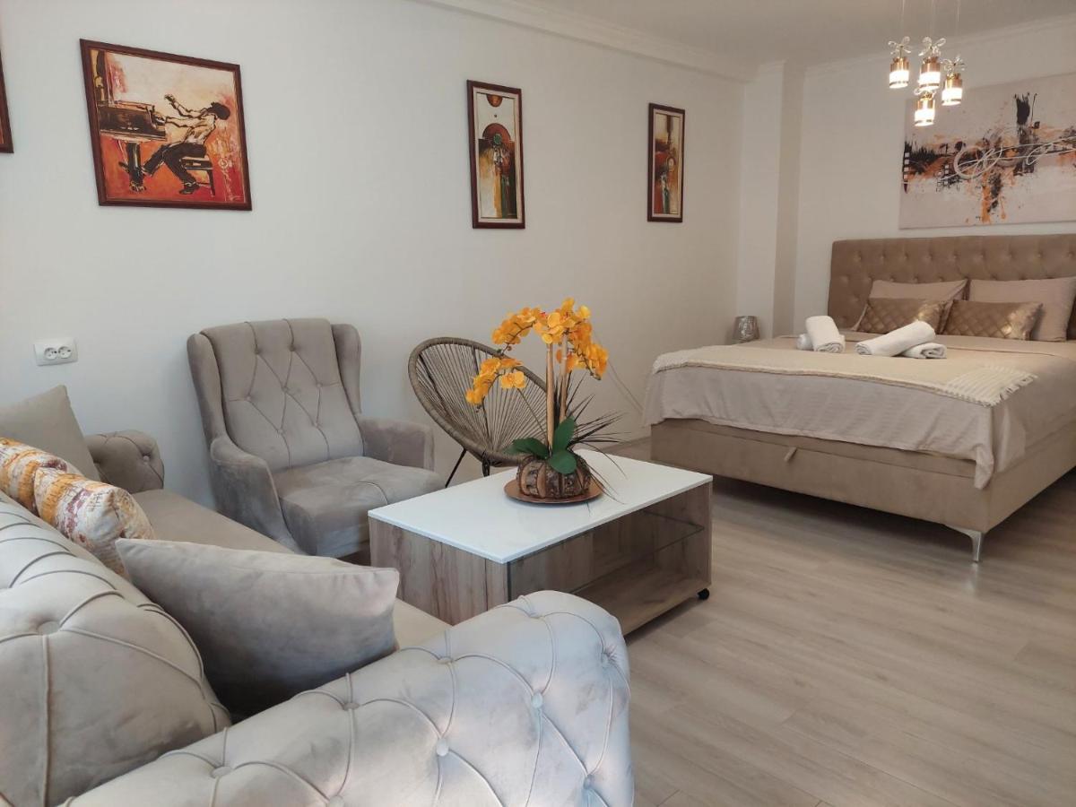 City Lux Apartments Skopje Esterno foto